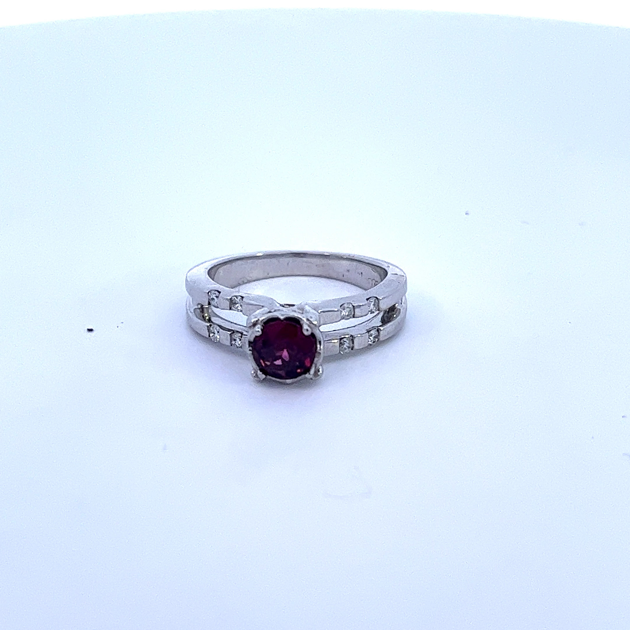 Ladies' Colored Stone Rings 14.0 # 001-200-00189